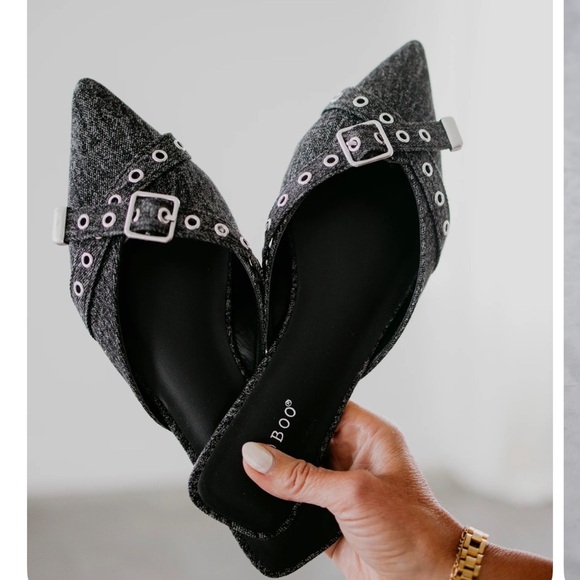 Bamboo Buckle Mule Size 6 Black Denim Slip On Flats Pointed Toe New With Box - Picture 3 of 11